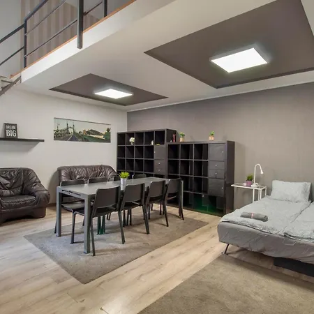4 2 Bathroom Super Large With Ac Apartment *